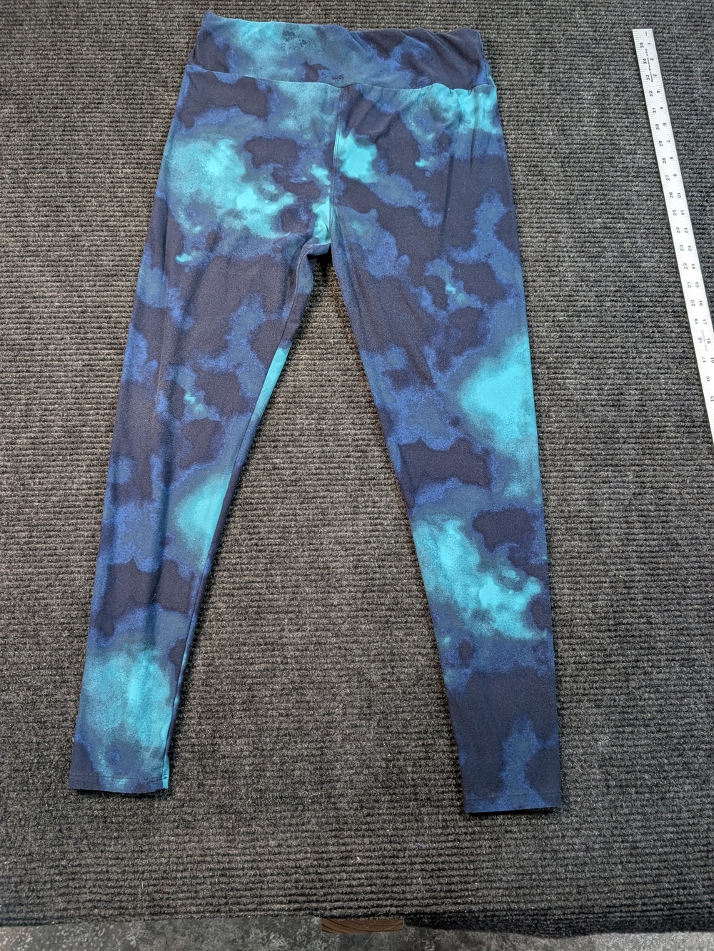 LuLaRoe Tall & Curvy TC Blue Teal Tie Dye Marble Leggings Plus